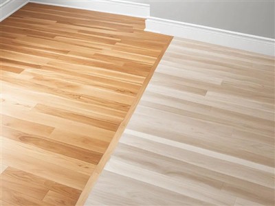 Qhov Pros thiab Cons ntawm Matte, Satin, thiab Glossy Floor Finishes